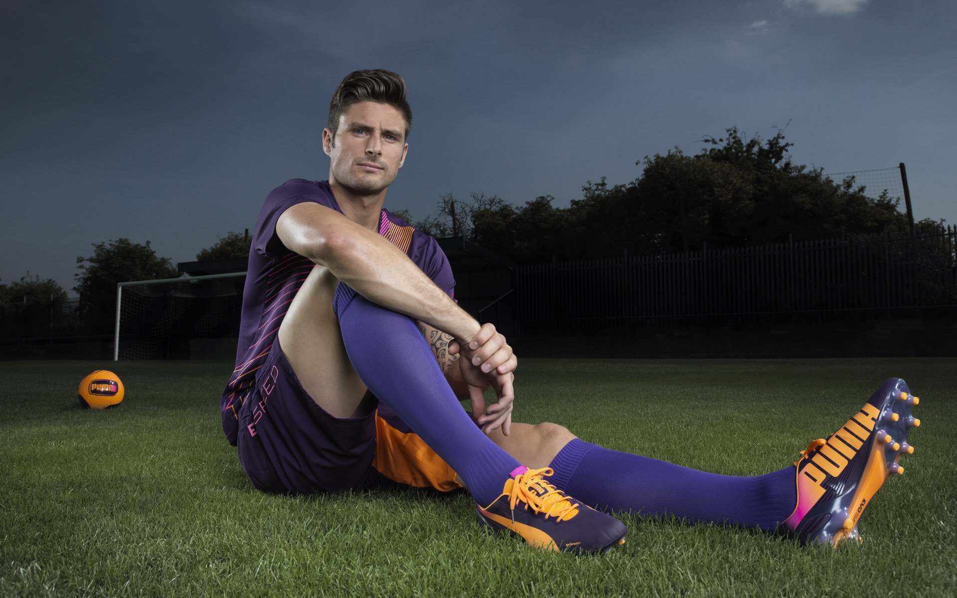 篮球训练营加强青少年体能提升训练，青少年篮球体育培训